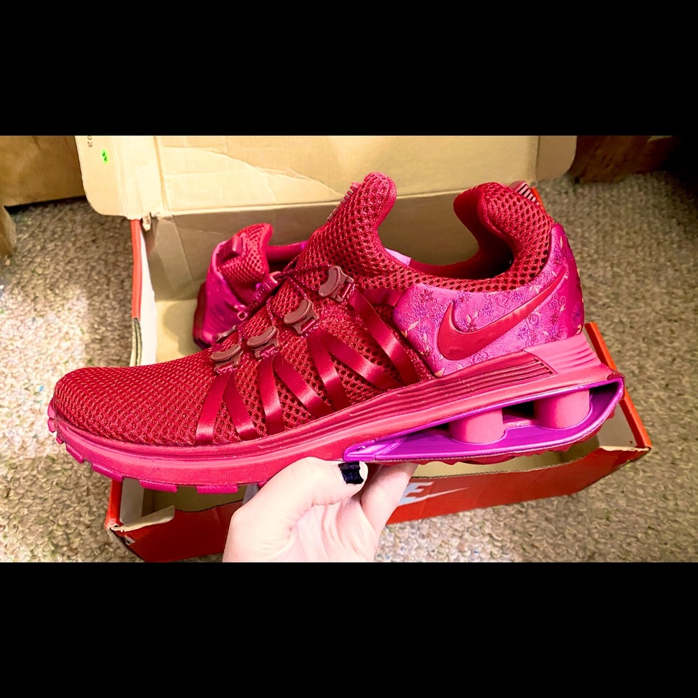 Nike women’s us size 8 running shoes